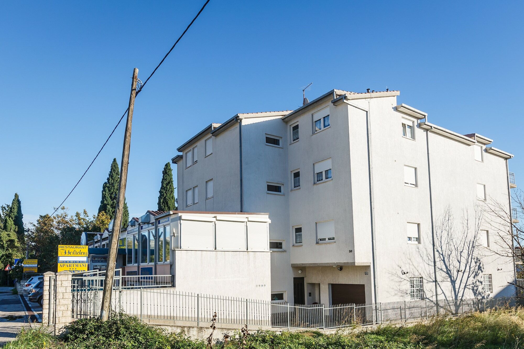 Guesthouse Varnica Kastel Luksic ภายนอก รูปภาพ